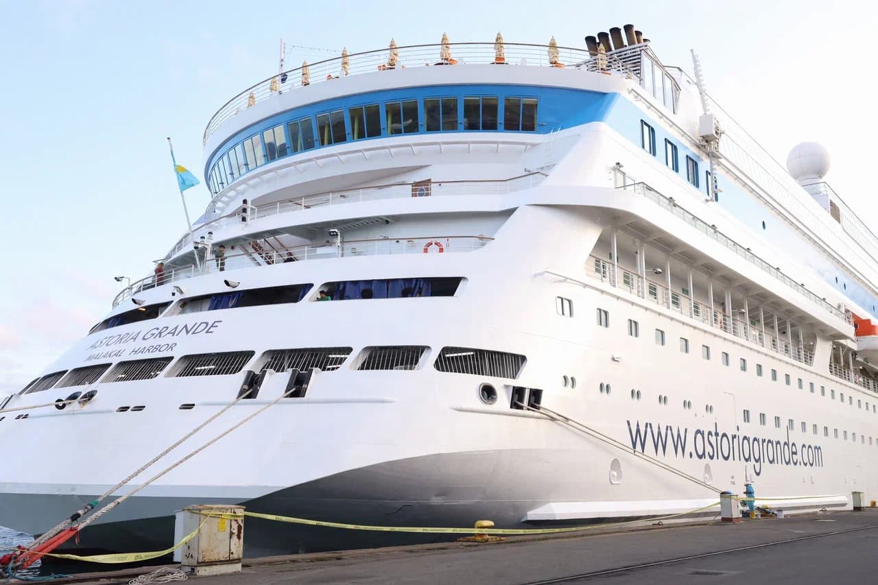 Astoria Grande Cruises